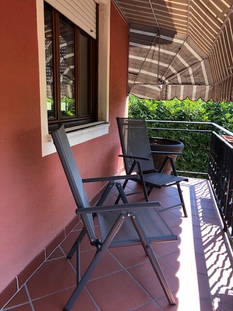 Balcone con sdraio Soreli Apt.